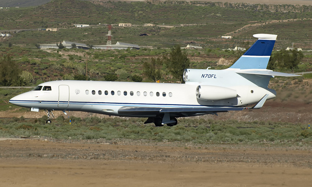 MALLOON(マルーン）FLMA-16 N2016A - Marmon Group LLC Dassault Falcon 7X, MSN 7 | OneSpotter.com