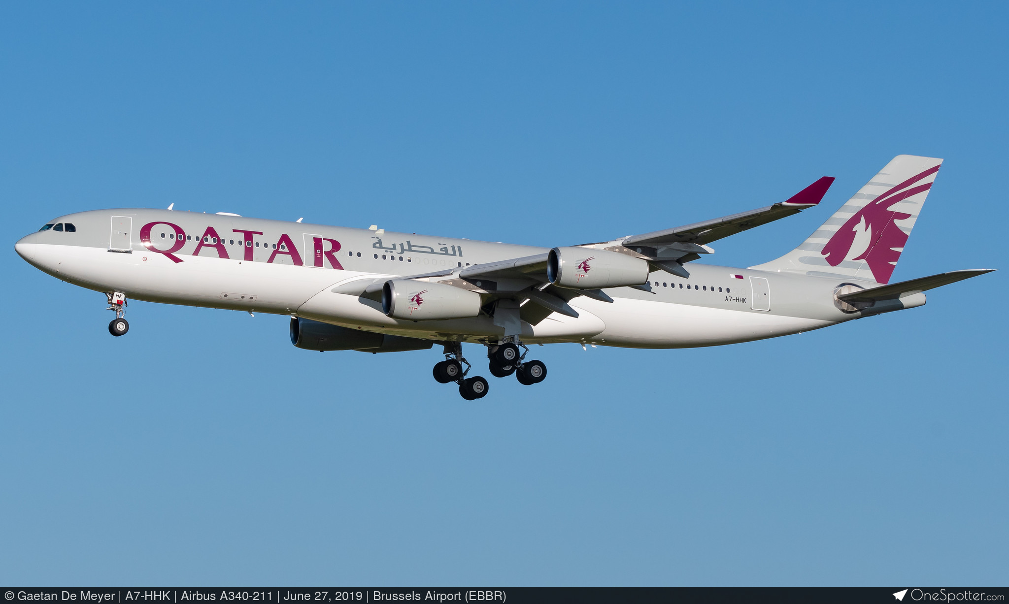 InFlight200 A340-200 カタールアミリフライト A7-HHK 1/200