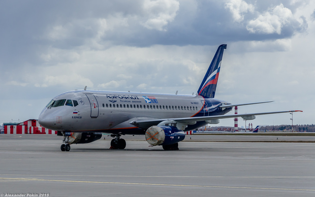 715OxQoRyjRg1vp431.jpg