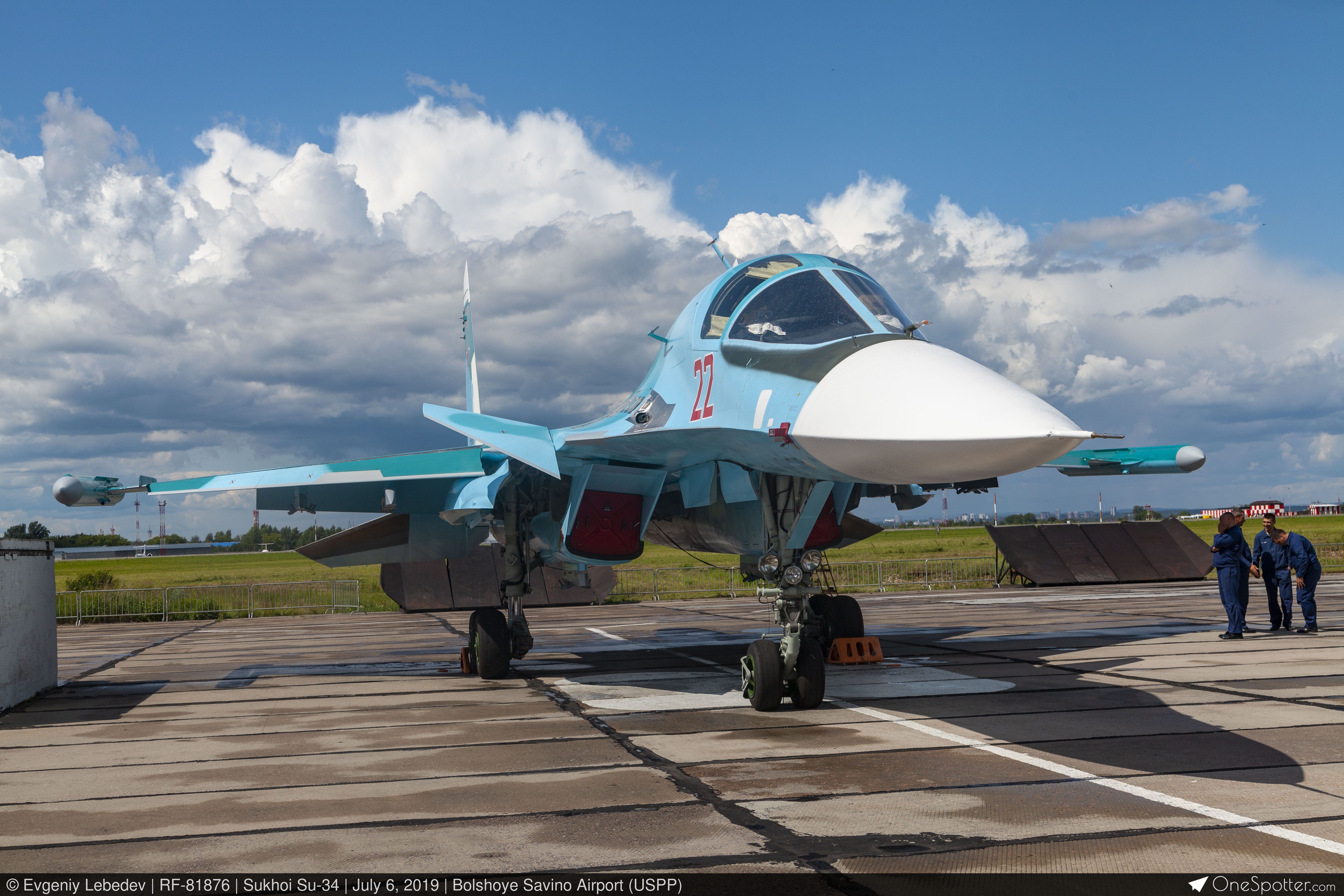 Su RF-81876 - Sukhoi Su-34, Russia - Air Force | OneSpotter.com