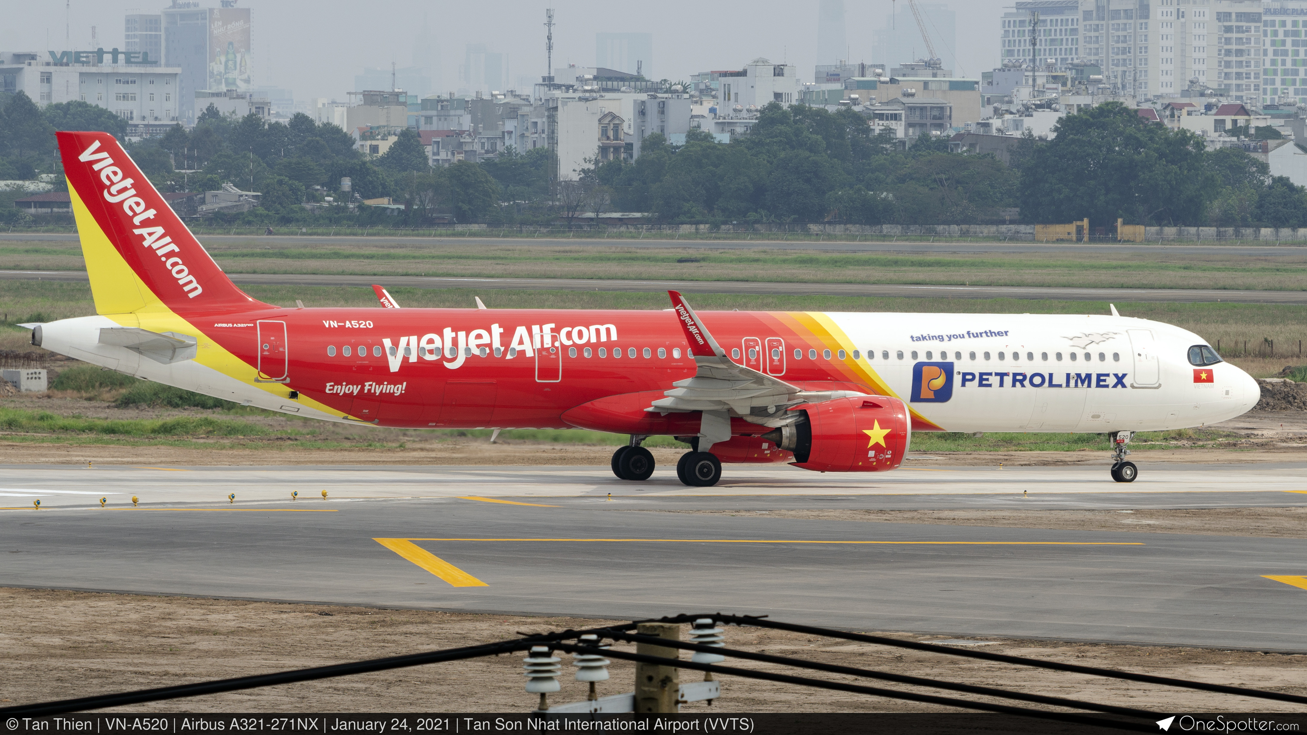 2-FWCC FW Aviation Airbus A321-271NX, MSN 8906 | OneSpotter.com