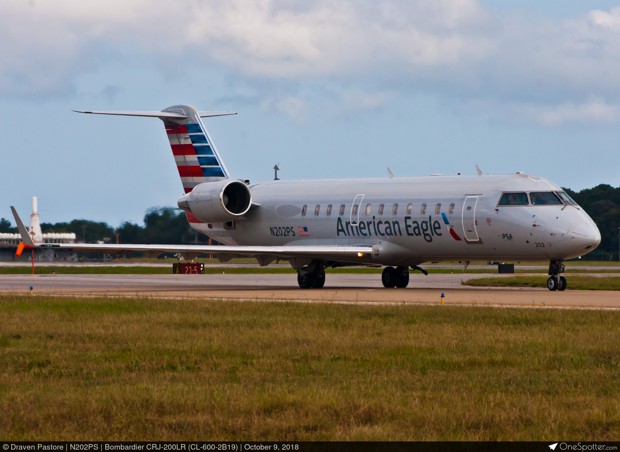 N202PS - SkyWest Airlines Bombardier CRJ-200LR (CL-600-2B19), MSN