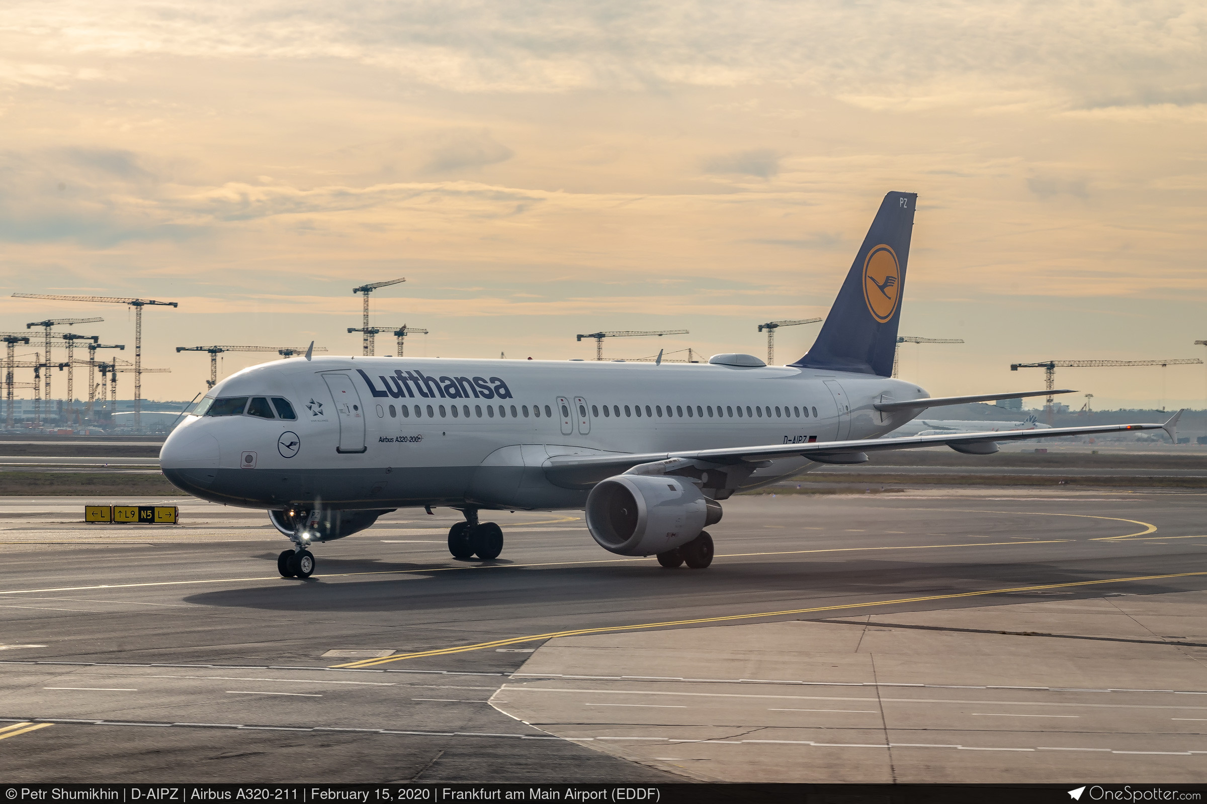 D-AIPZ Lufthansa Airbus A320-211, MSN 162 | OneSpotter.com
