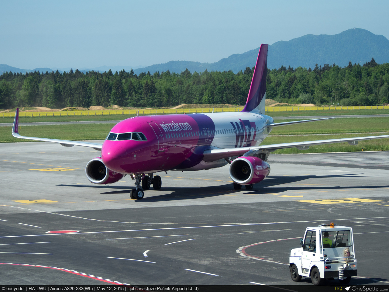 HA-LWU - Airbus A320-232(WL), Wizz Air | OneSpotter.com