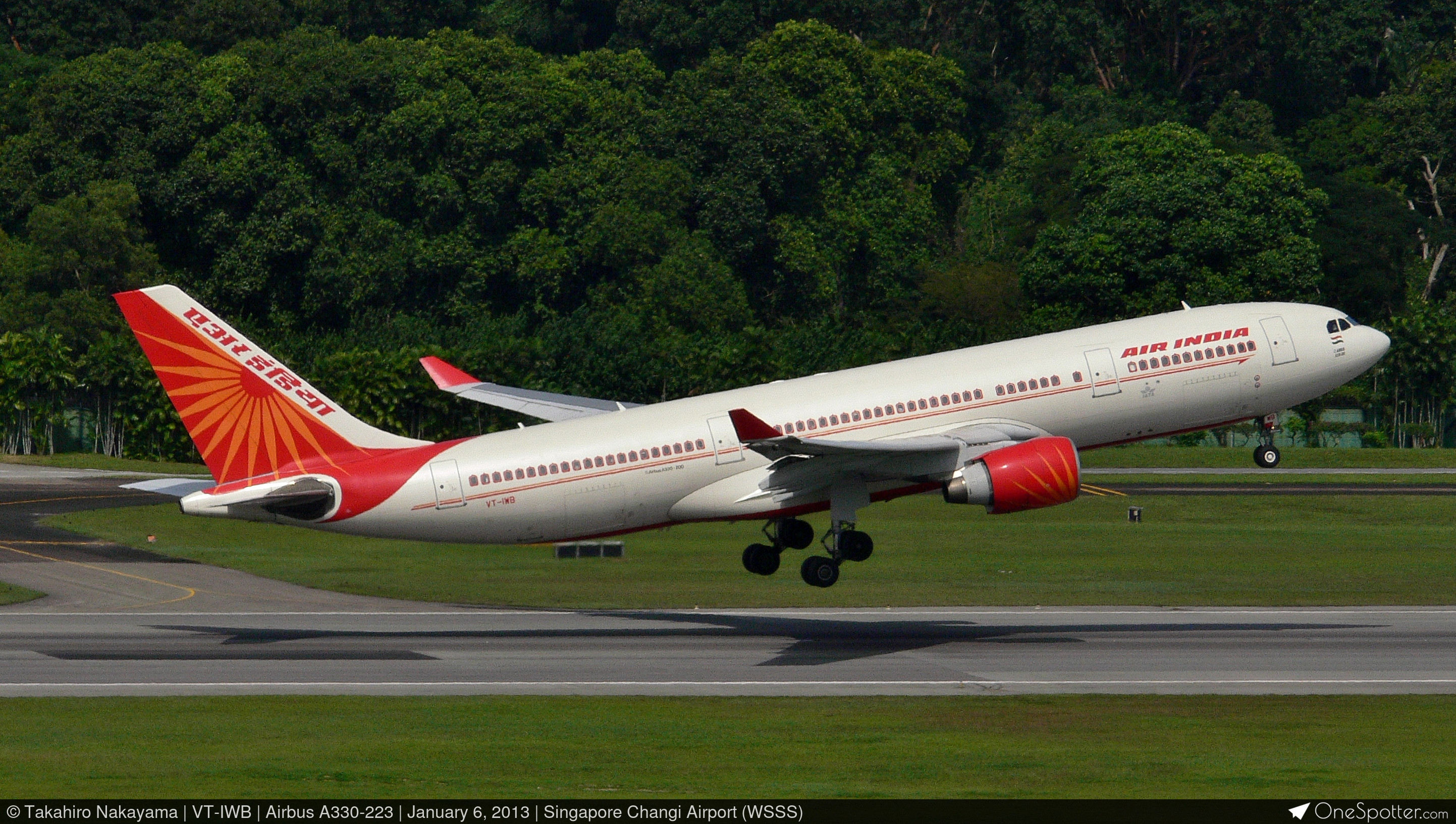 N137AR Wyatt Aerospace Airbus A330-223, MSN 362 | OneSpotter.com