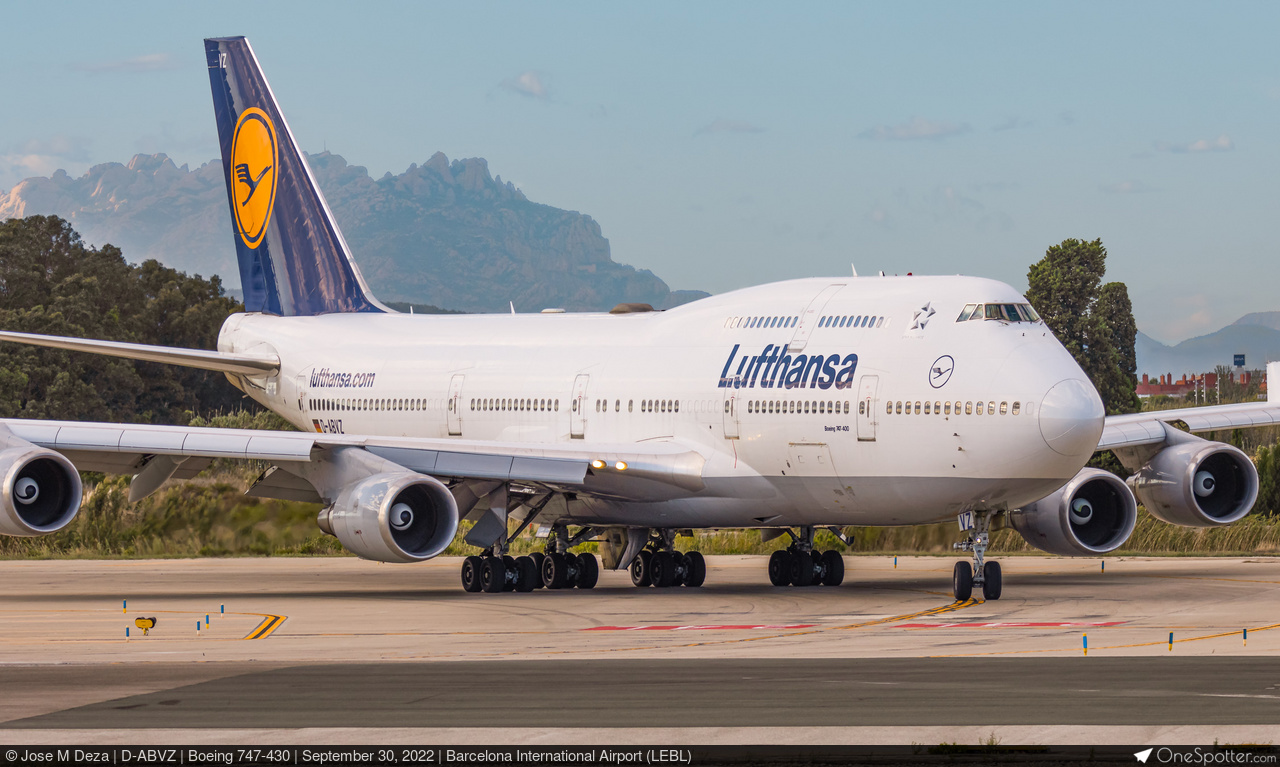 D-ABVZ Lufthansa Boeing 747-430, MSN 29870 | OneSpotter.com