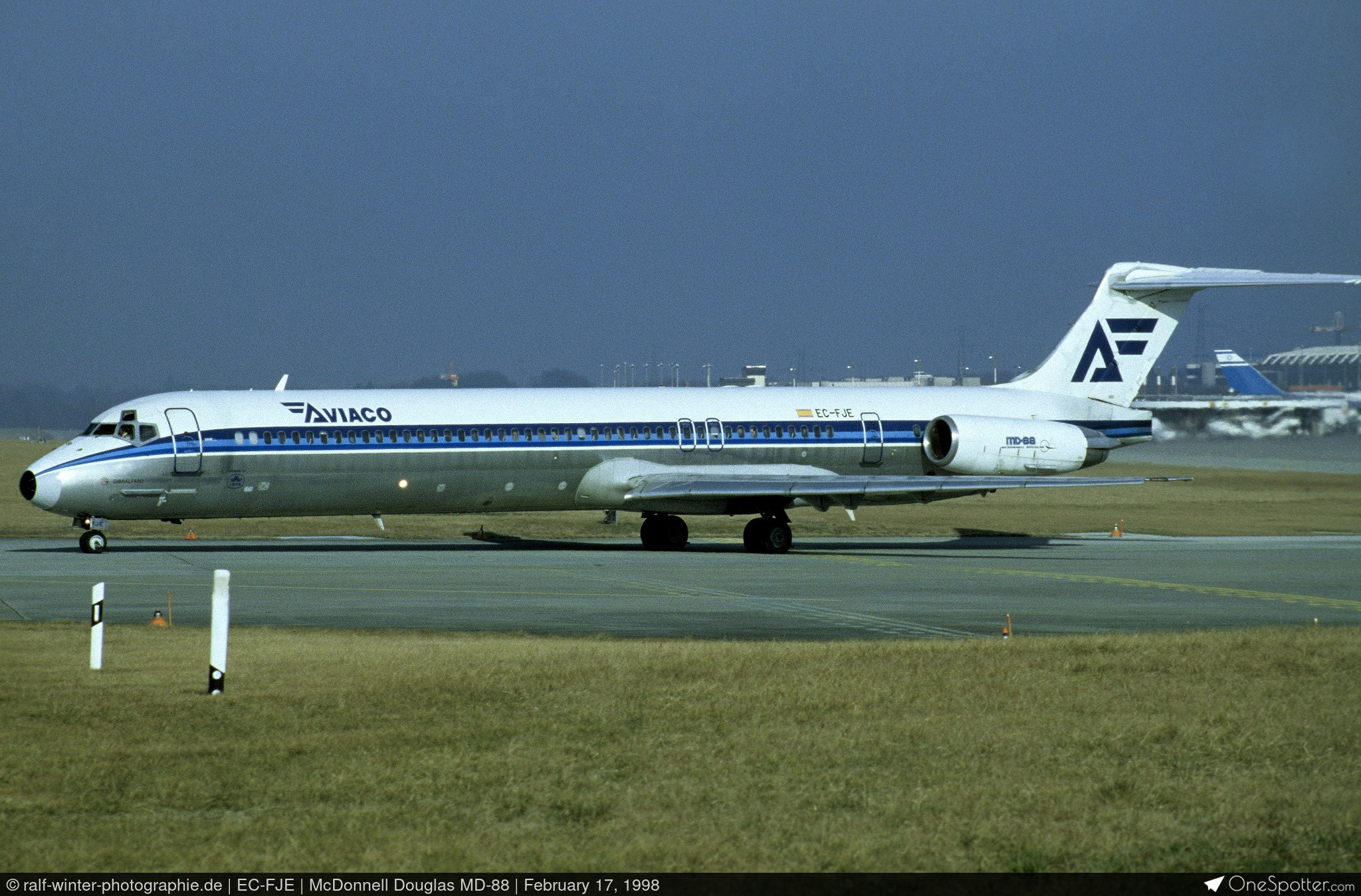 EC-FJE Iberia McDonnell Douglas MD-88, MSN 53197 | OneSpotter.com