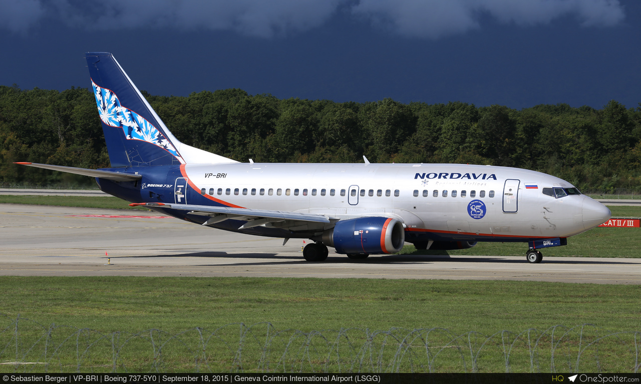 ハッピー N735Z - Dynamic Aviation Group Boeing 737-5Y0, MSN 25289