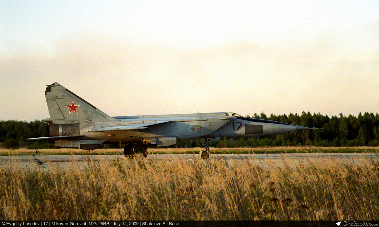 Mikoyan-Gurevich MiG-25 Foxbat | OneSpotter.com