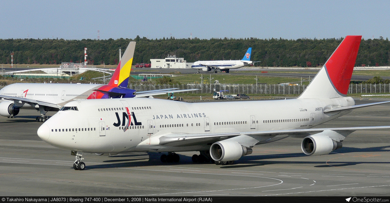 JA8073 - Boeing 747-400, Japan Airlines | OneSpotter.com