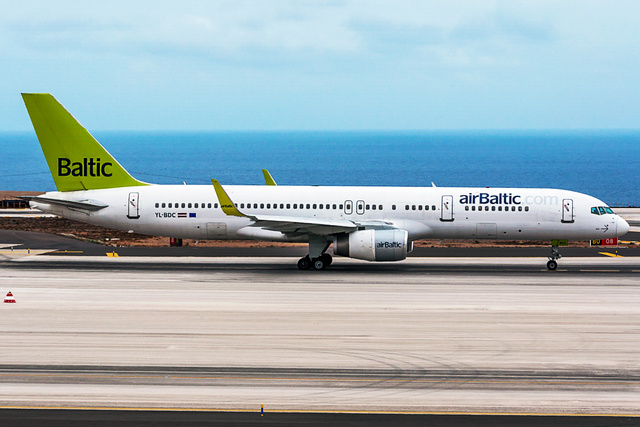 VQ-BTM Royal Flight Boeing 757-256(WL), MSN 26253 | OneSpotter.com