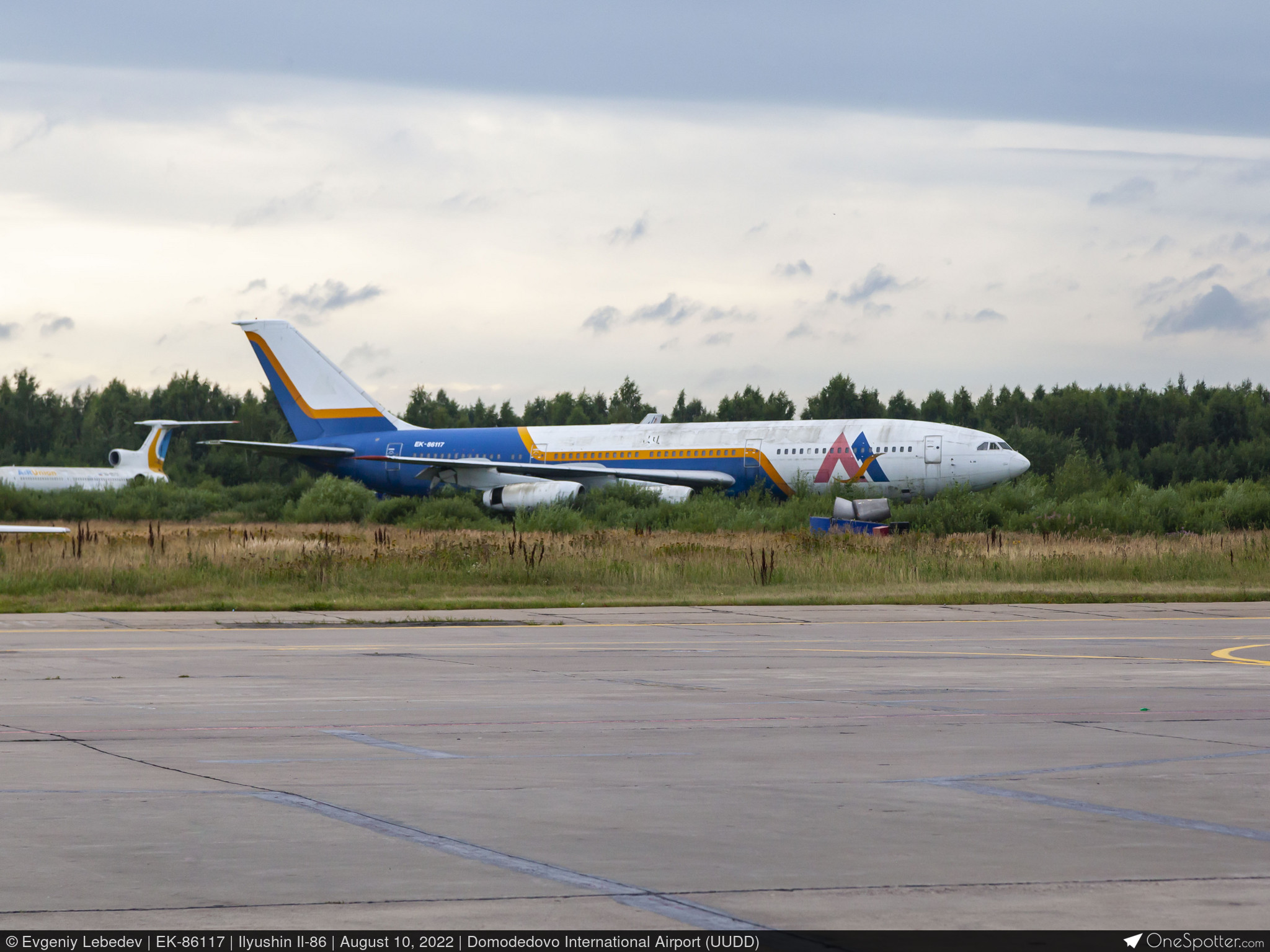 EK-86117 Armenian Airlines Ilyushin Il-86, MSN 51483209085 | OneSpotter.com