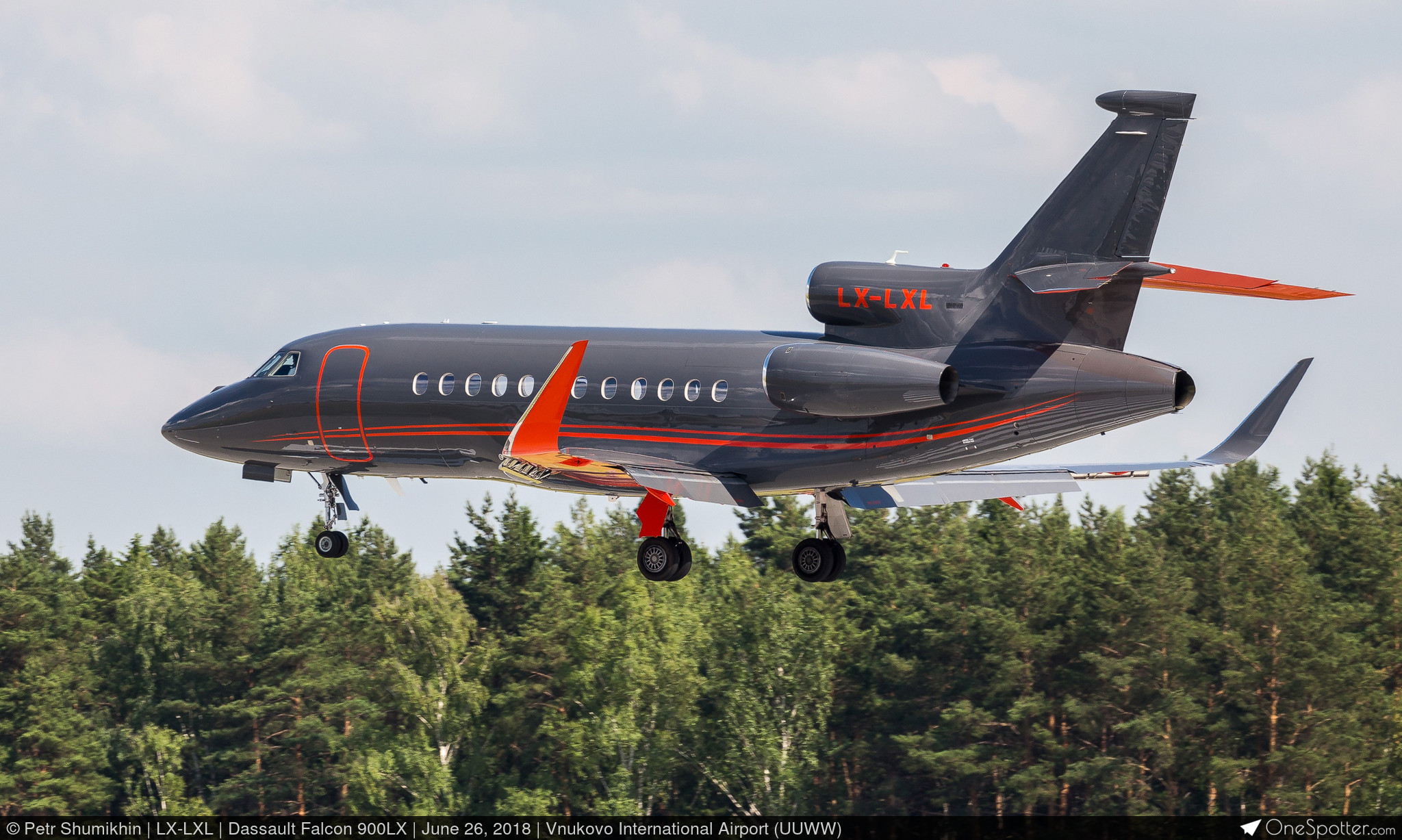 N1960H Konfara Company LLC Dassault Falcon 900LX, MSN 298