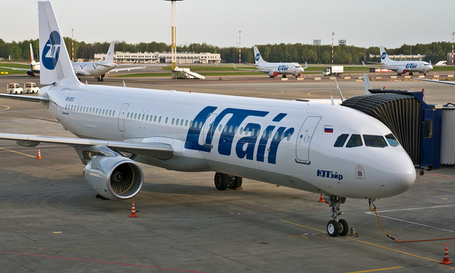 AP-BMO - AirBlue Airbus A321-211(WL), MSN 6067 | OneSpotter.com