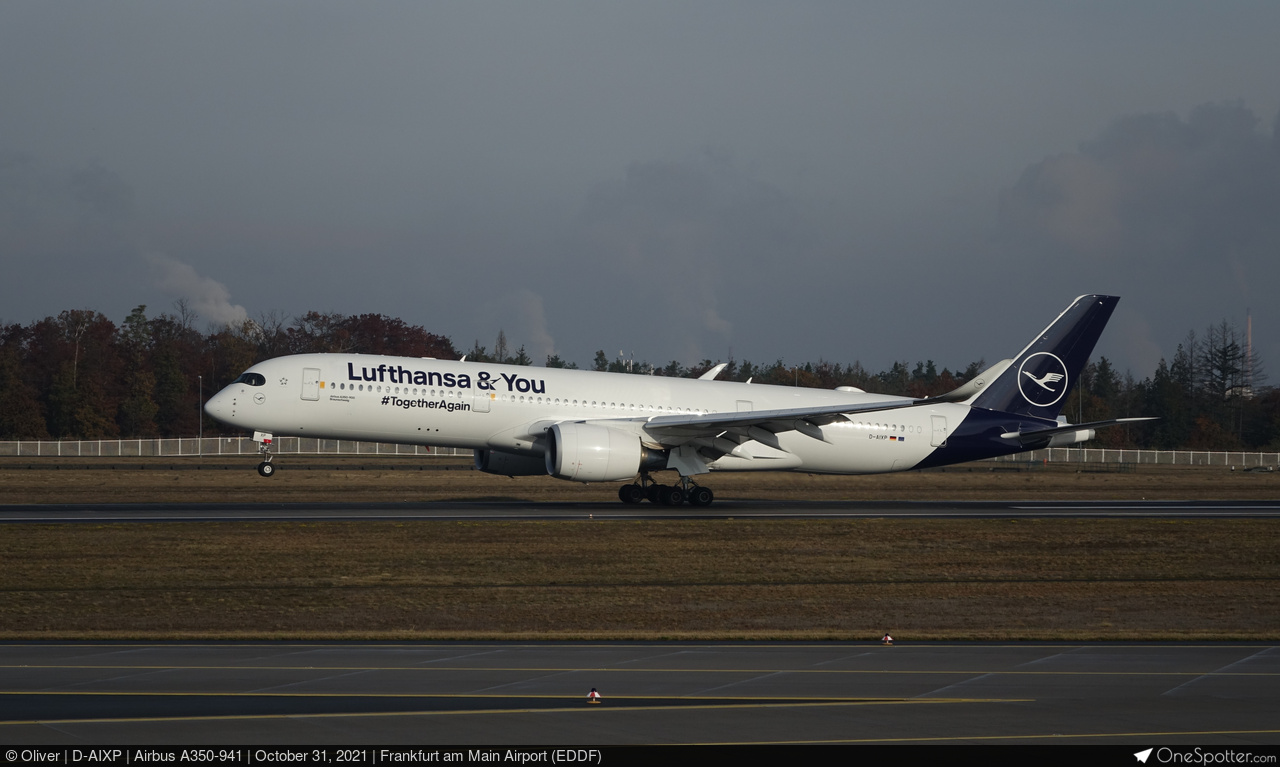 D-AIXP Lufthansa Airbus A350-941, MSN 390 | OneSpotter.com