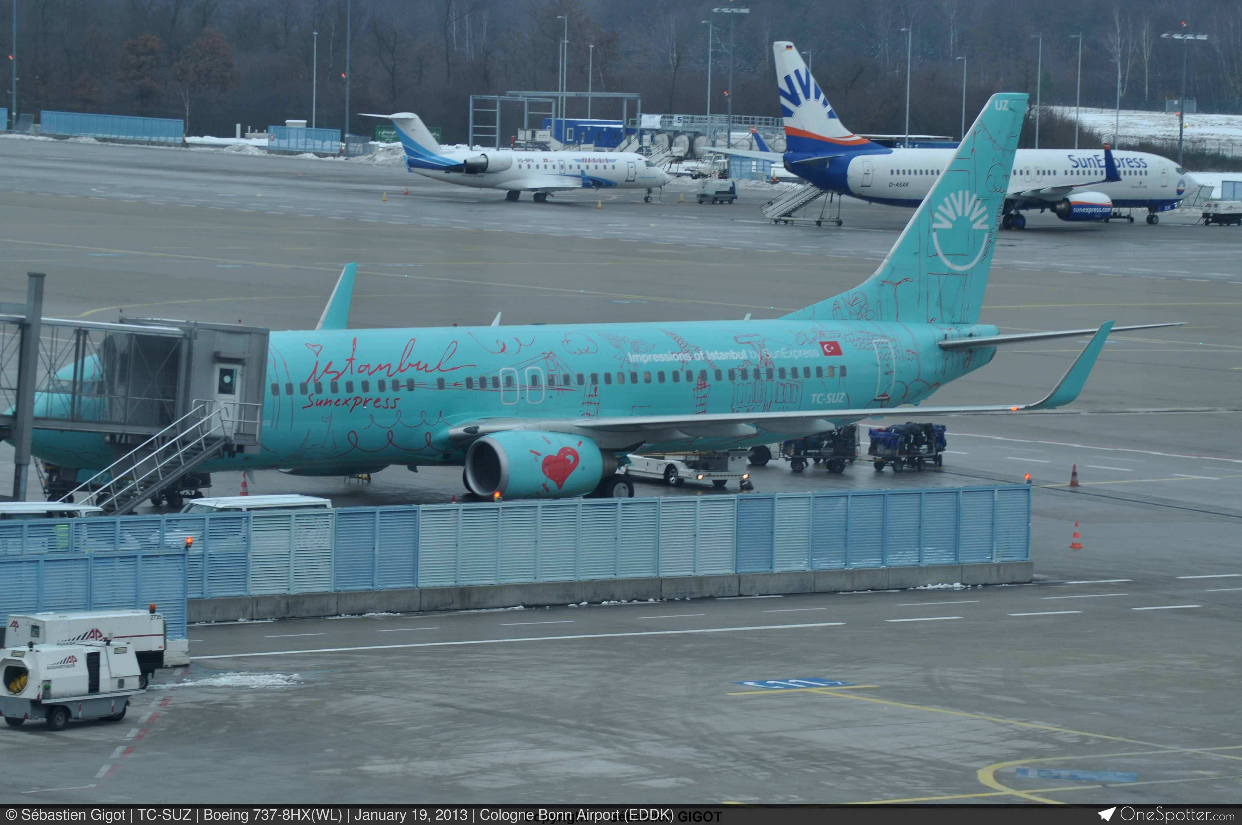 Az☆ EZ-A018 - Boeing 737-82K - Turkmenistan Airlines - Flightradar24