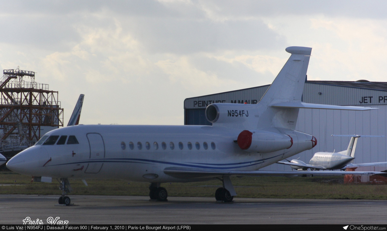 N754JL Newport Blue LLC Dassault Falcon 900, MSN 54 | OneSpotter.com