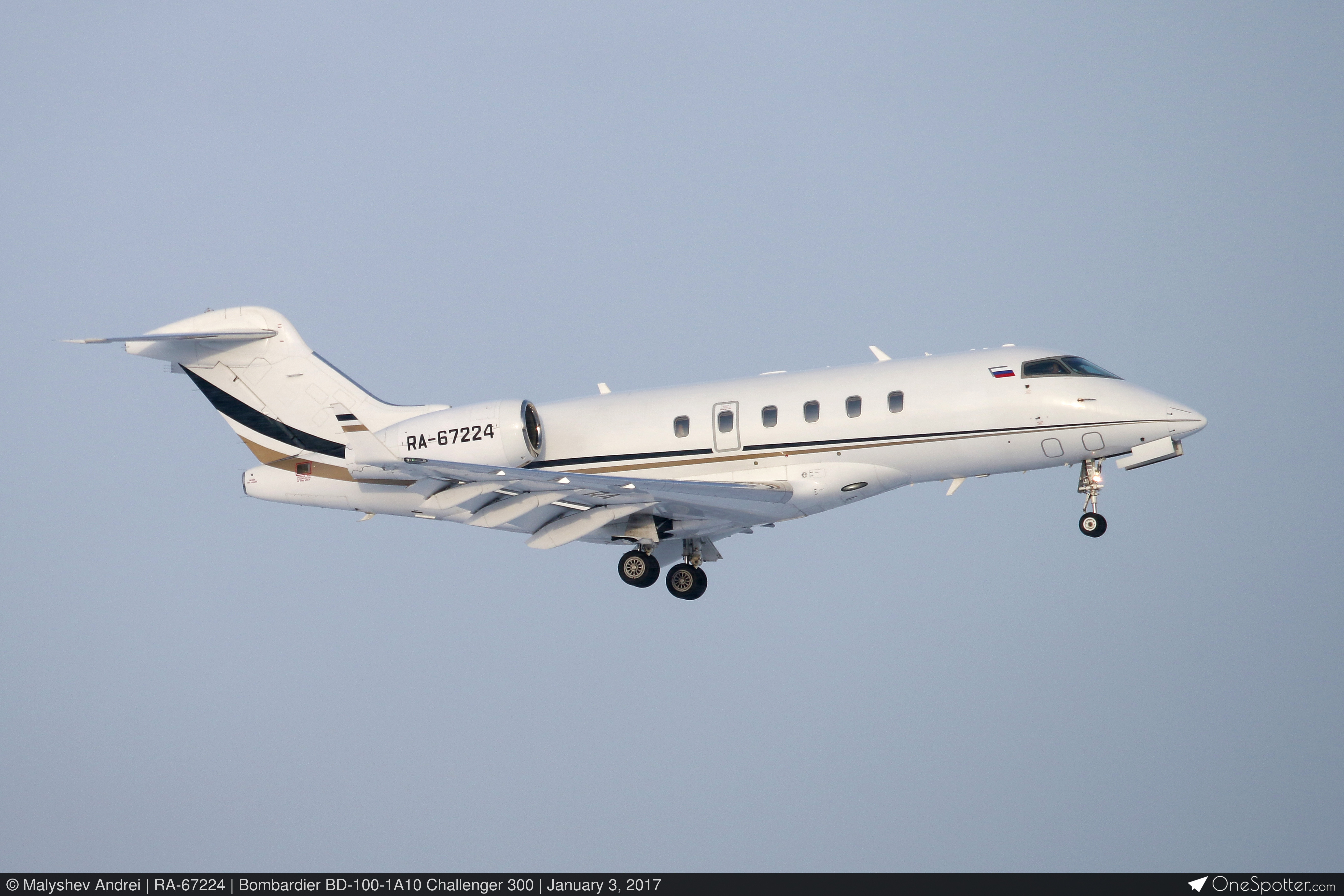 RA-67224 UTAir Aviation Bombardier BD-100-1A10 Challenger 300 