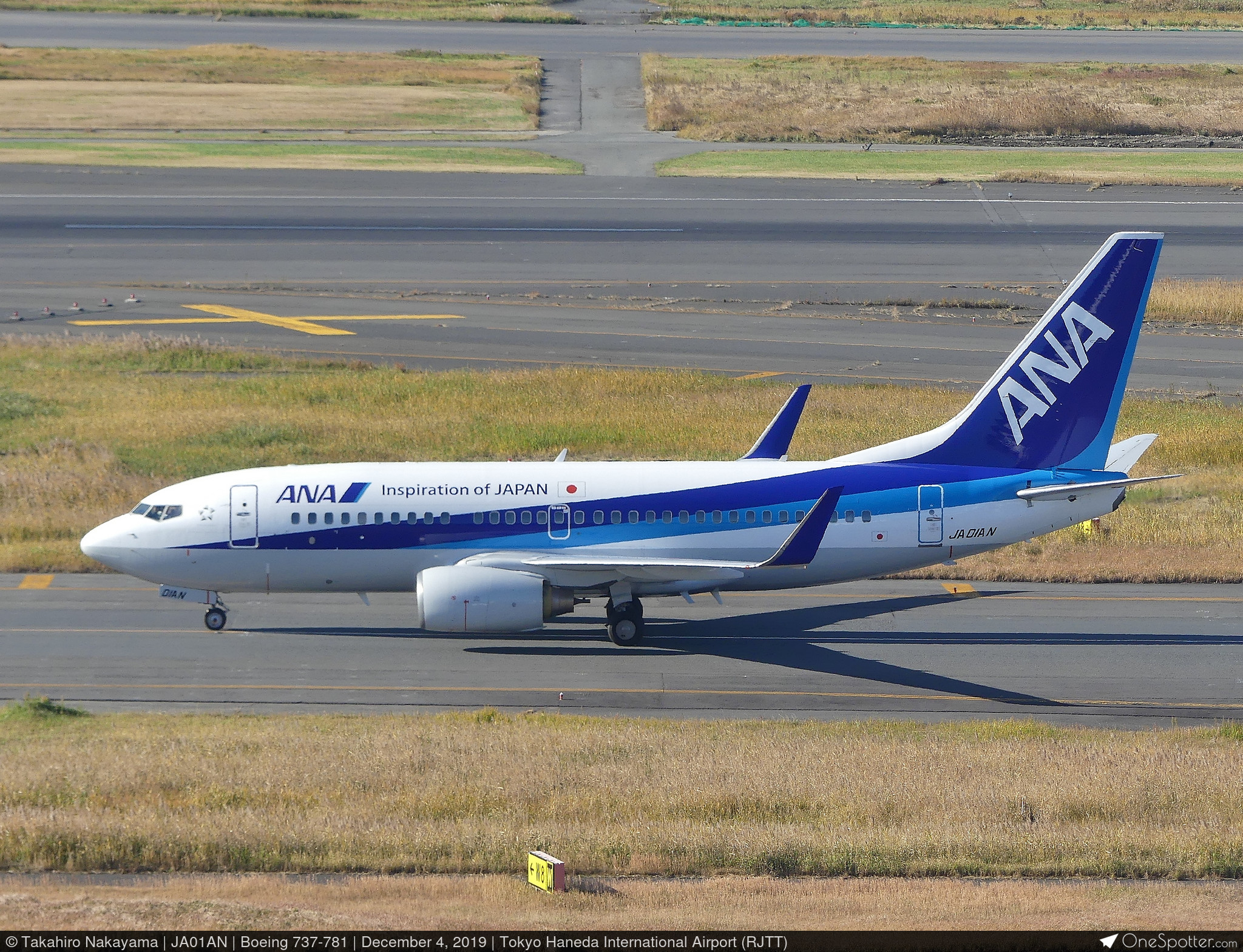 1/500 ANA B737-700 JA01AN JA03AN - メルカリ