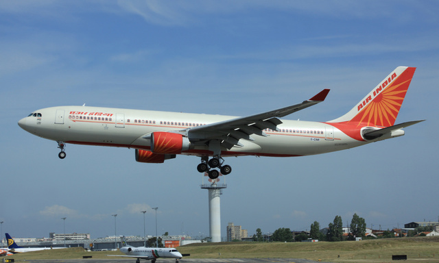 N137AR Wyatt Aerospace Airbus A330-223, MSN 362 | OneSpotter.com