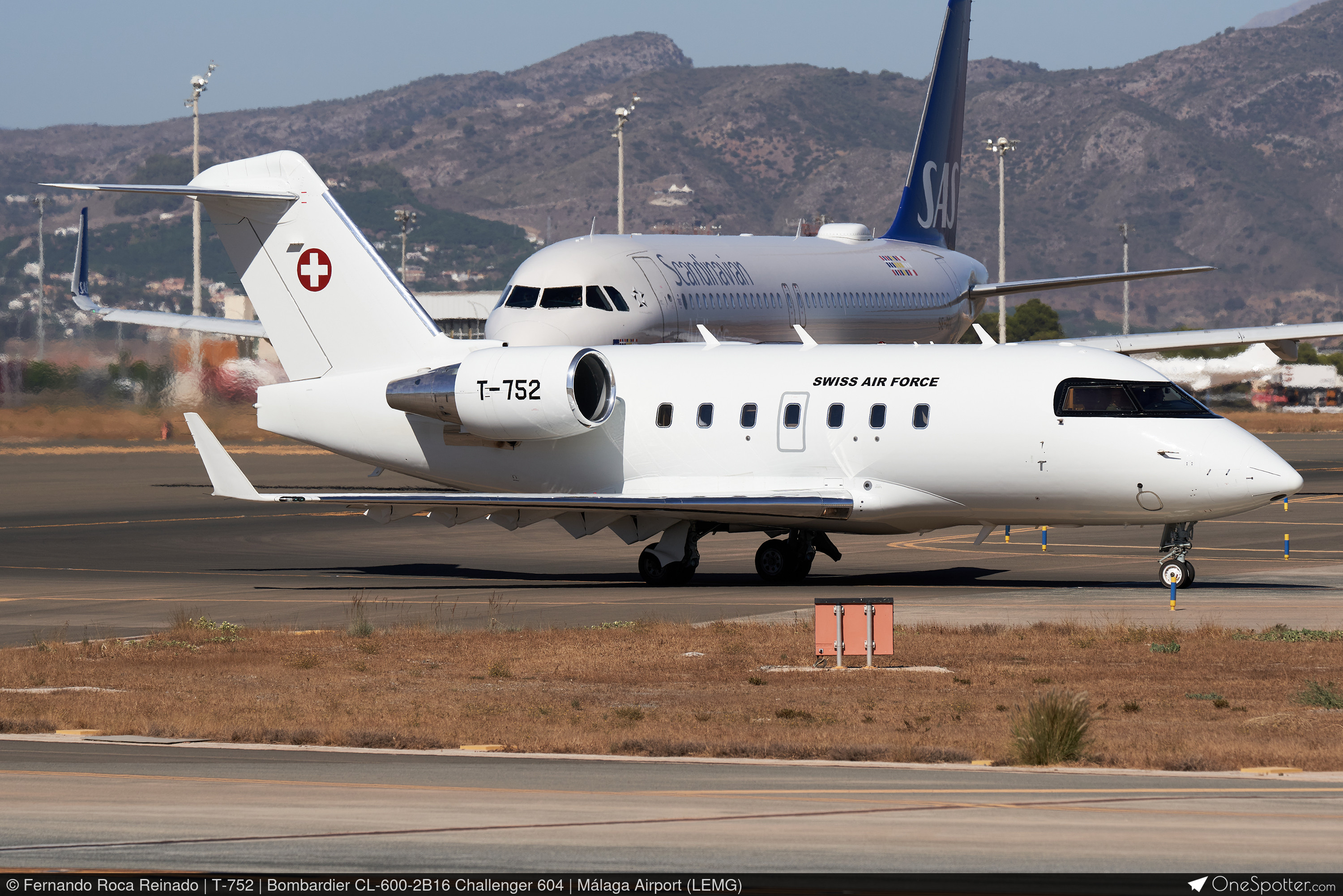 T-752 - Swiss Air Force Bombardier CL-600-2B16 Challenger 604, MSN