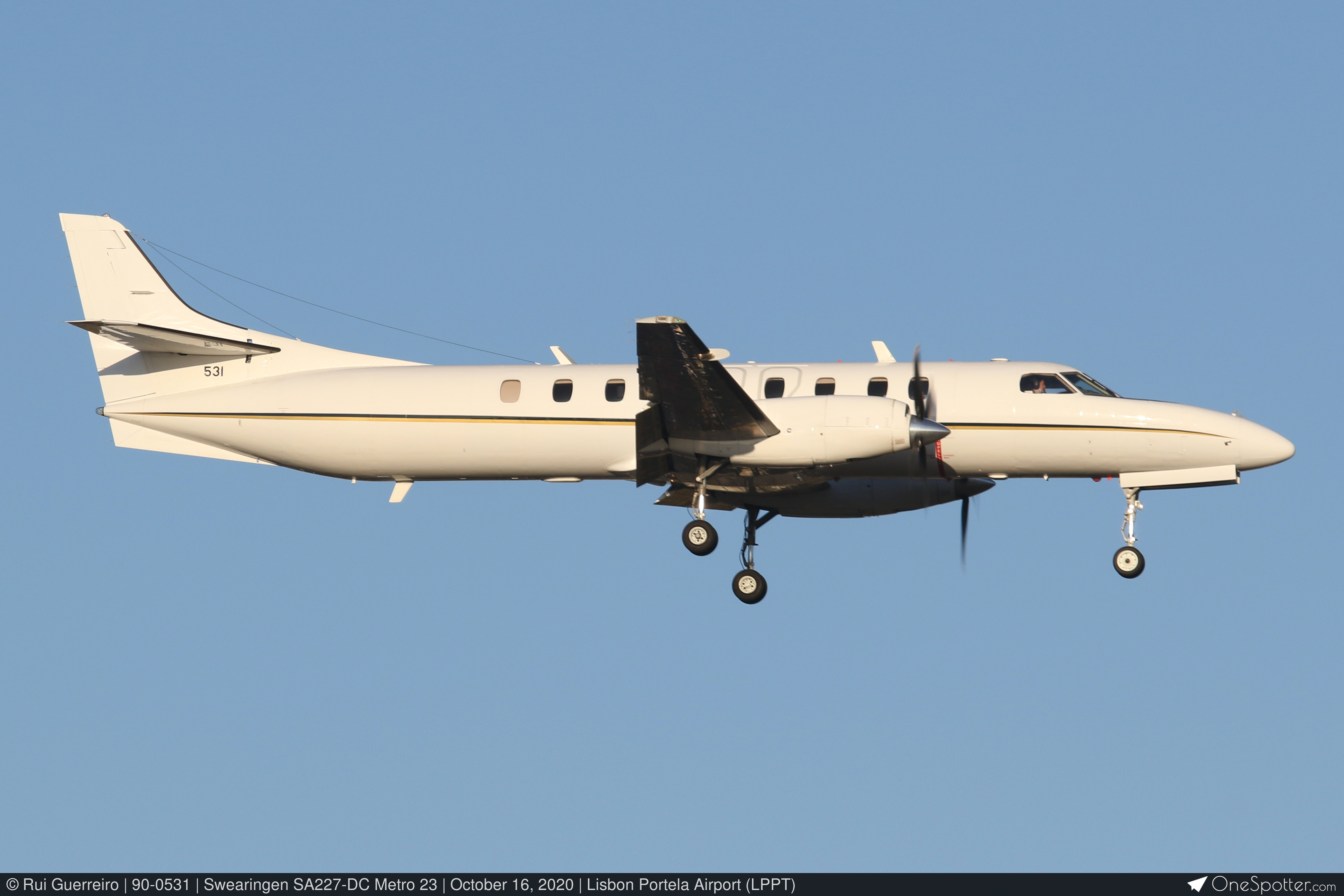 90-0531 United States Navy Swearingen SA227-DC Metro 23, MSN