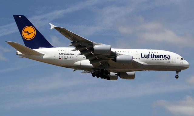 D-AIMB - Lufthansa Airbus A380-841, MSN 041 | OneSpotter.com