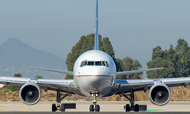 N641UA - United Airlines Boeing 767-322ER(WL), MSN 25091