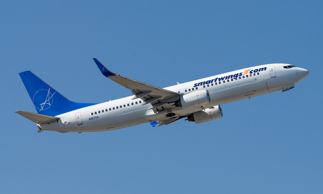 N917XA Eastern Air Express Boeing 737-86J(WL), MSN 32917