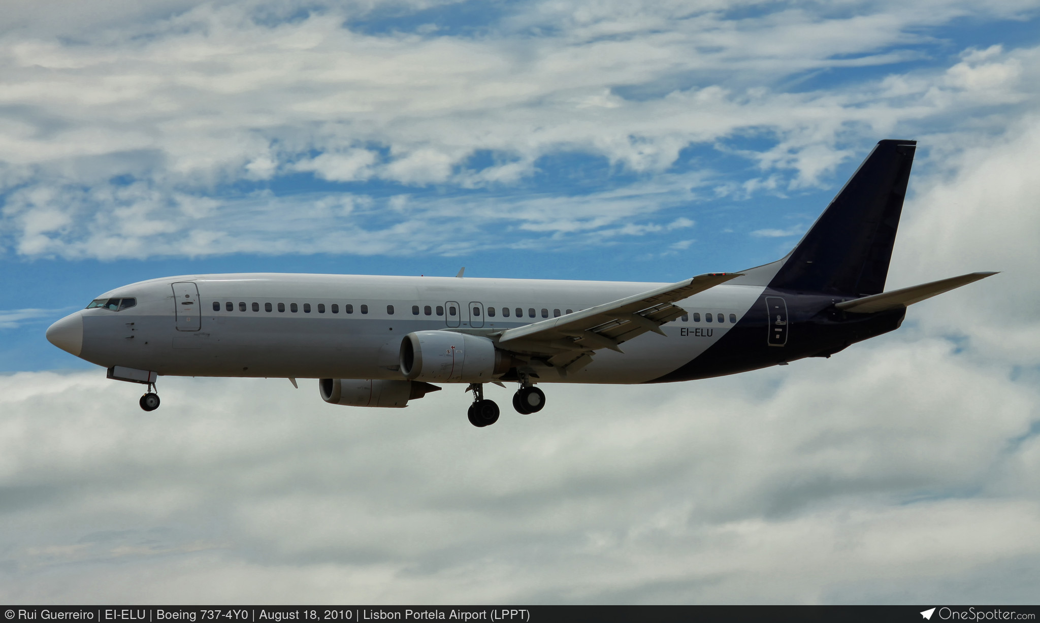 1709DWLpXy6r93Eo2vJ.jpg