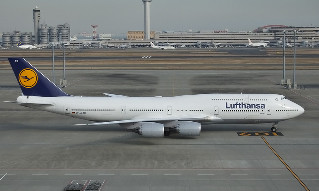 D-ABYO Lufthansa Boeing 747-830, MSN 37841 | OneSpotter.com