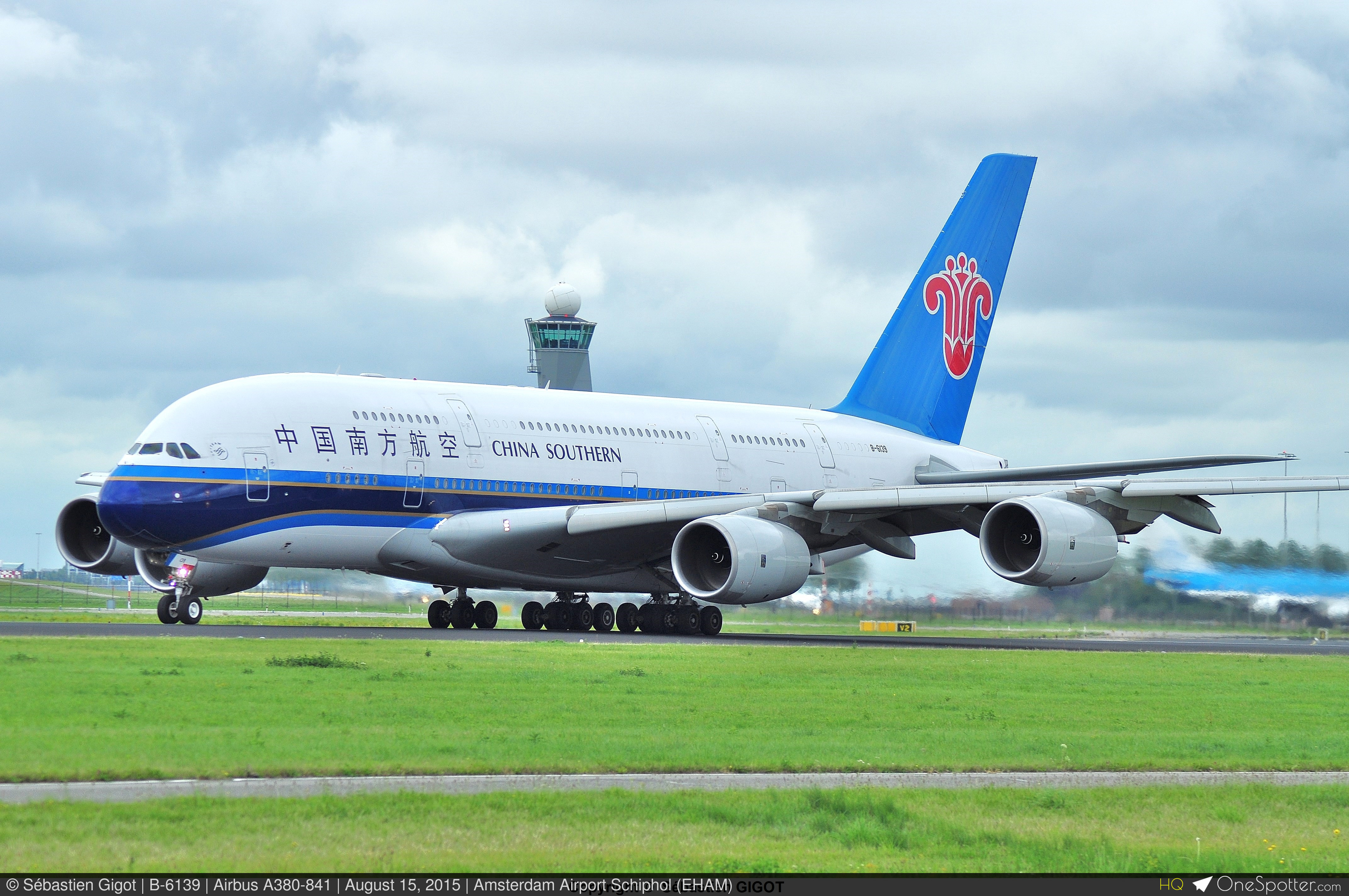 航空機・ヘリコプター AIRBUS A380 CHINA AIRLINES hqdefault.jpg