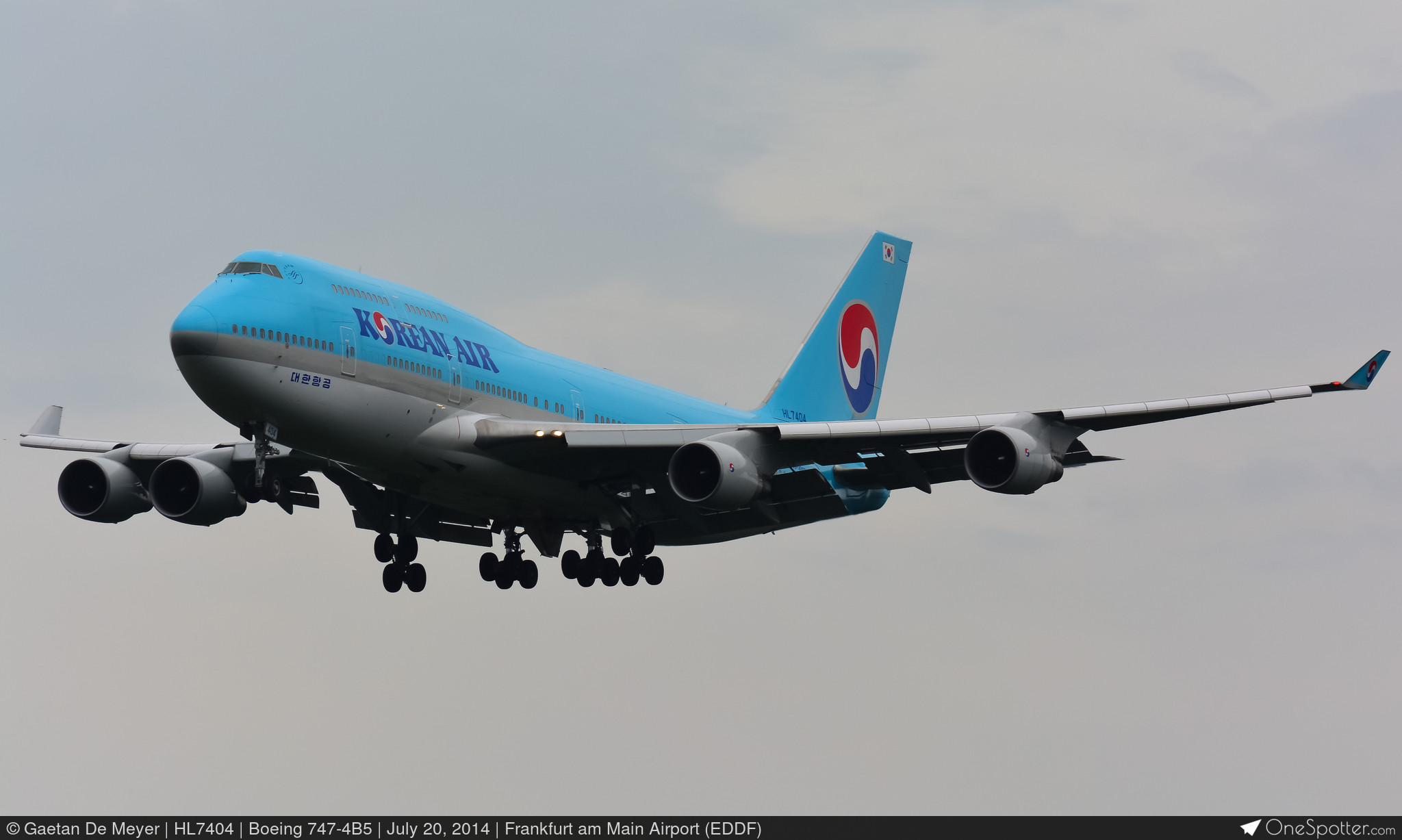 5N-HMM Max Air Boeing 747-4B5, MSN 26409 | OneSpotter.com