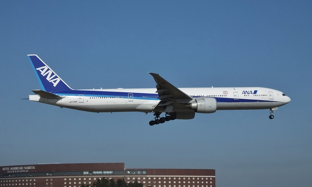 JA732A - All Nippon Airways Boeing 777-381ER, MSN 27038