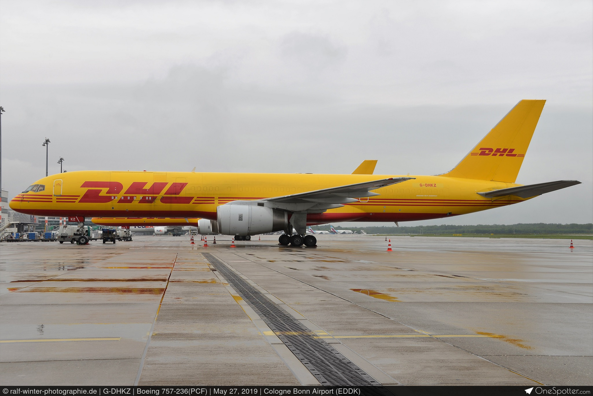 OE-LNB - DHL Air Austria Boeing 757-236(PCF), MSN 25620