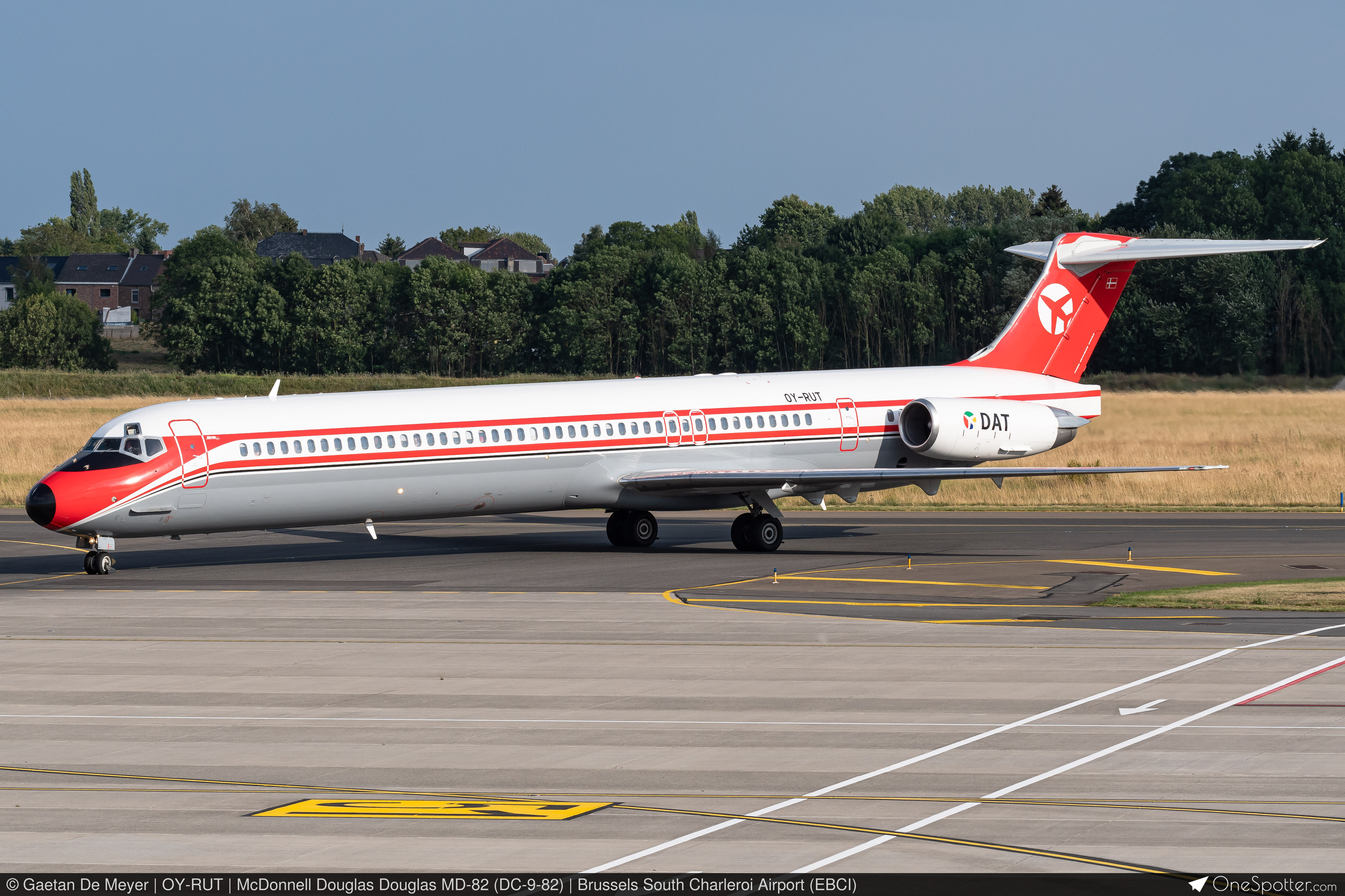 EP-TAJ ATA Airlines (Iran) McDonnell Douglas Douglas MD-82