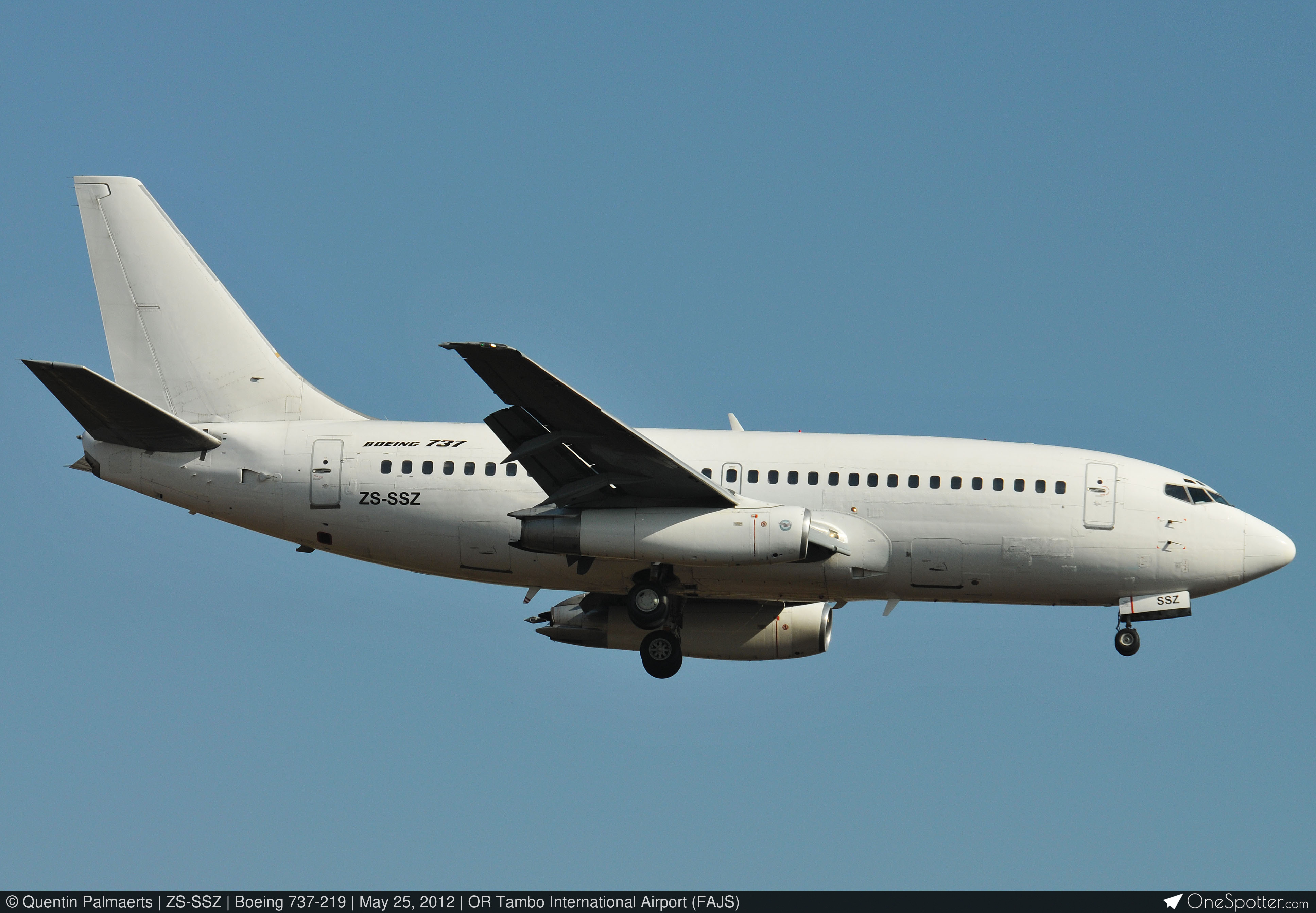 ZS-SSZ Santaco Express Boeing 737-219, MSN 23470 | OneSpotter.com