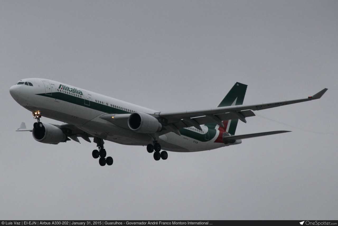 EI-EJN Alitalia Airbus A330-202, MSN 1313 | OneSpotter.com