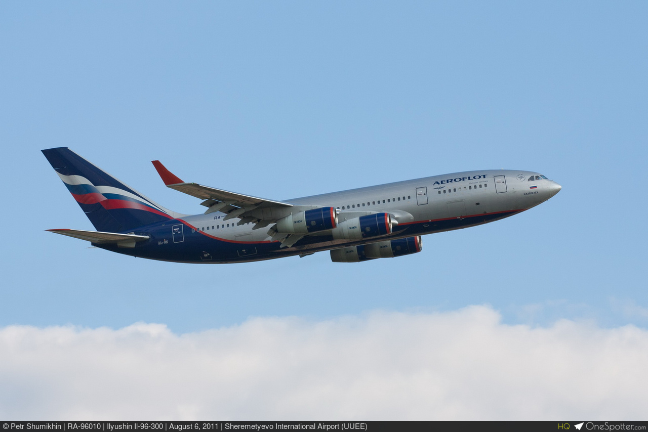 ※専用AEROFLOT Ilyushin IL-96-300 RA-96015 Aeroflot Ilyushin Il-96-300 RA-96015 Phoenix PH4AFL2311
