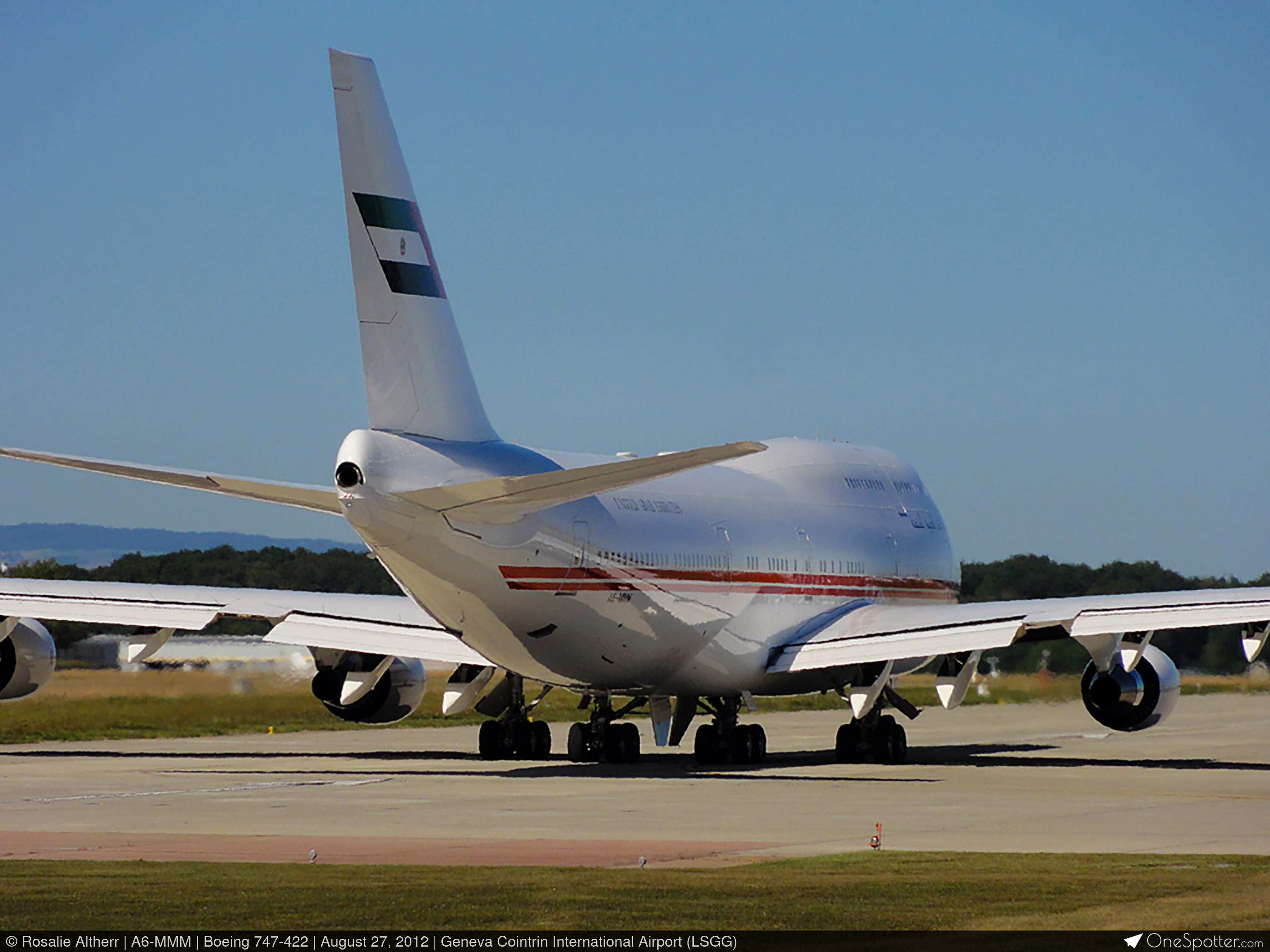 A6-MMM - Boeing 747-422, Dubai Air Wing / Royal Flight