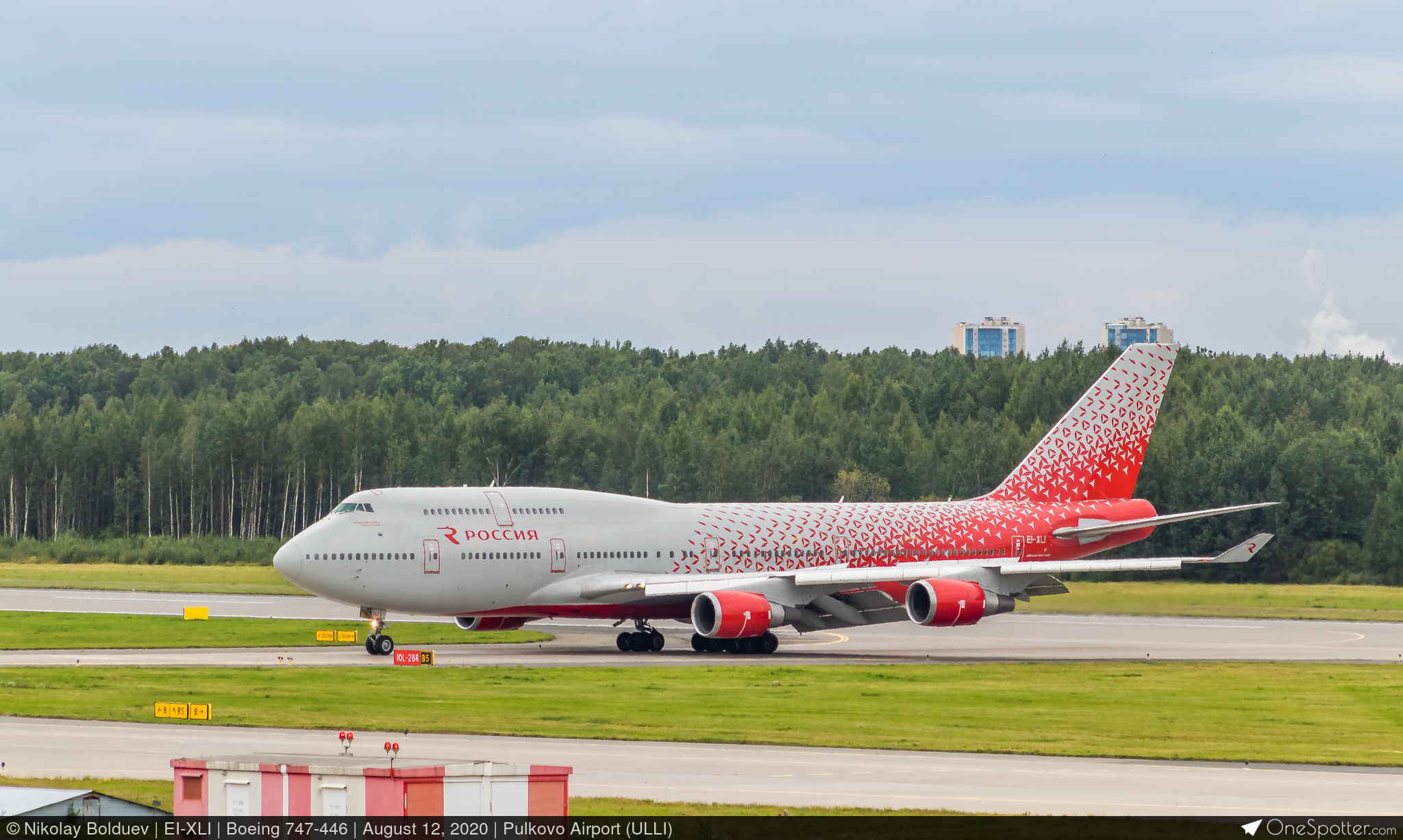 EI-XLI - Boeing 747-446, Rossiya - Russian Airlines | OneSpotter.com