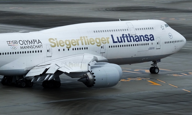 D-ABYK - Lufthansa Boeing 747-830, MSN 37835 | OneSpotter.com