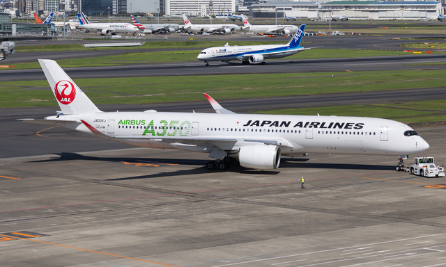 JA03XJ - Japan Airlines Airbus A350-941, MSN 343 | OneSpotter.com