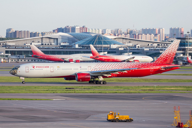 RA-73282 - Rossiya - Russian Airlines Boeing 777-312, MSN 28516