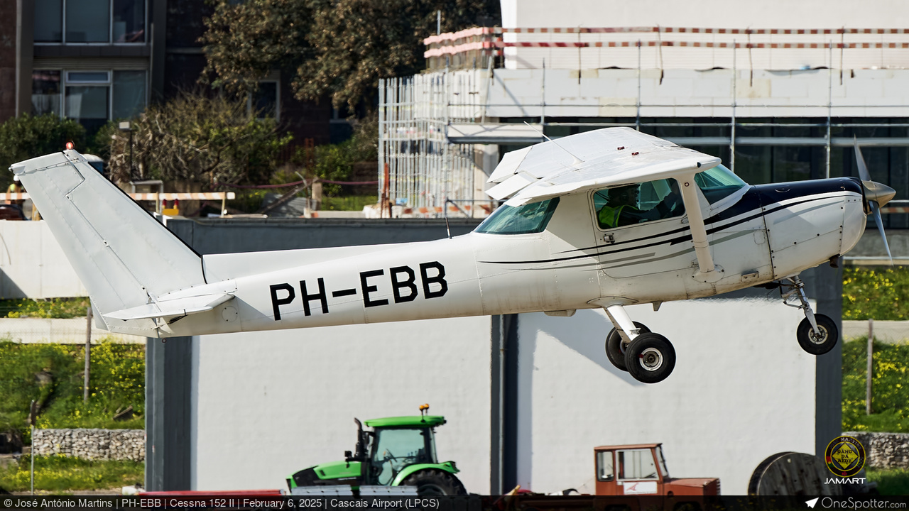 その他 Fly_hanna24 PH-EBB Private Cessna 152 II, MSN 152-81644 | OneSpotter.com