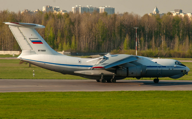 RF-78869 - Ilyushin Il-76MD-90A, Russia - Air Force | OneSpotter.com