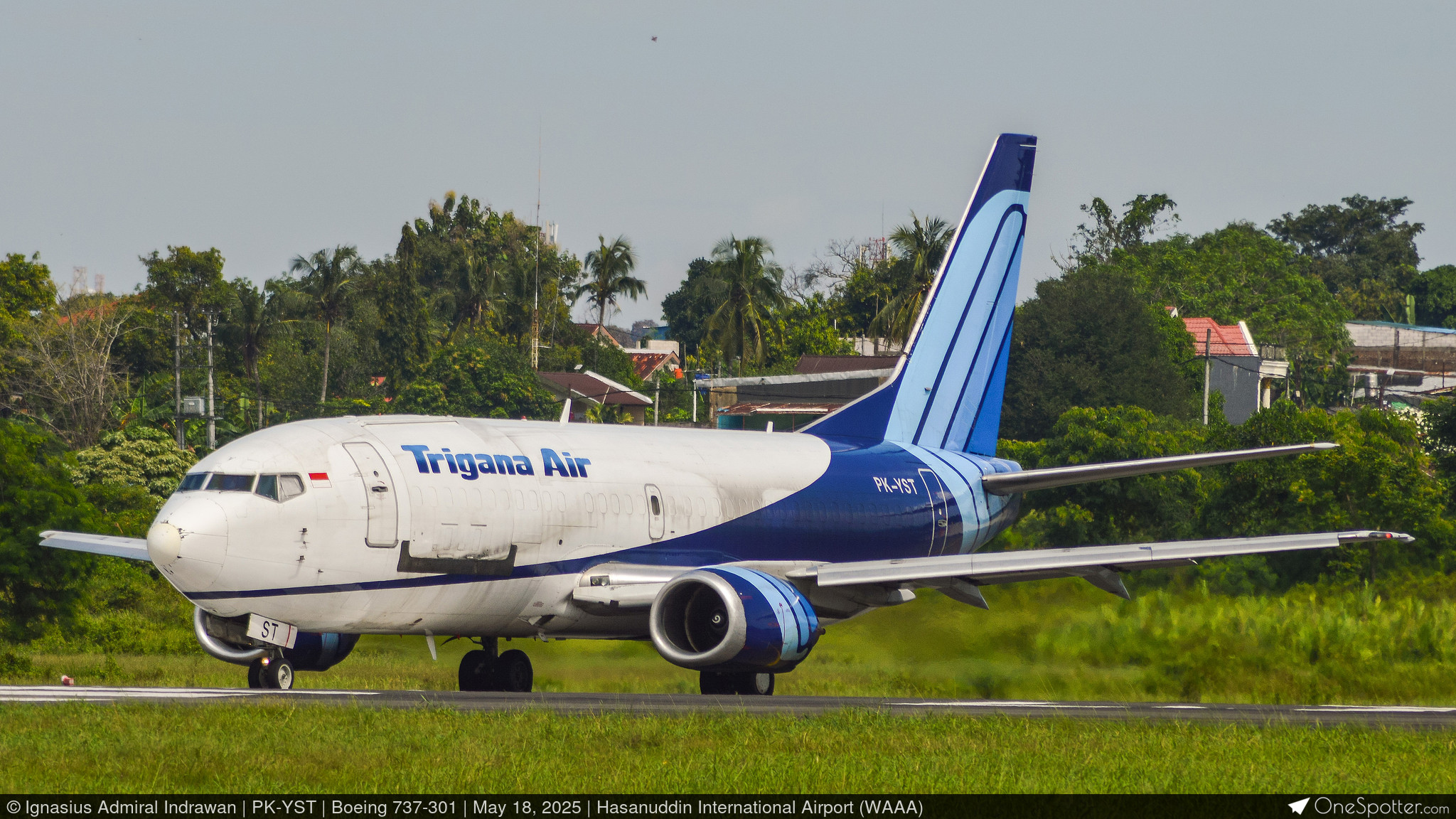 PK-YST - Trigana Air Boeing 737-301, MSN 23741 | OneSpotter.com