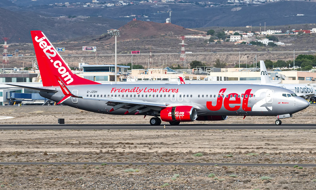 G-JZDH Jet2 Boeing 737-8AL(WL), MSN 62687 | OneSpotter.com