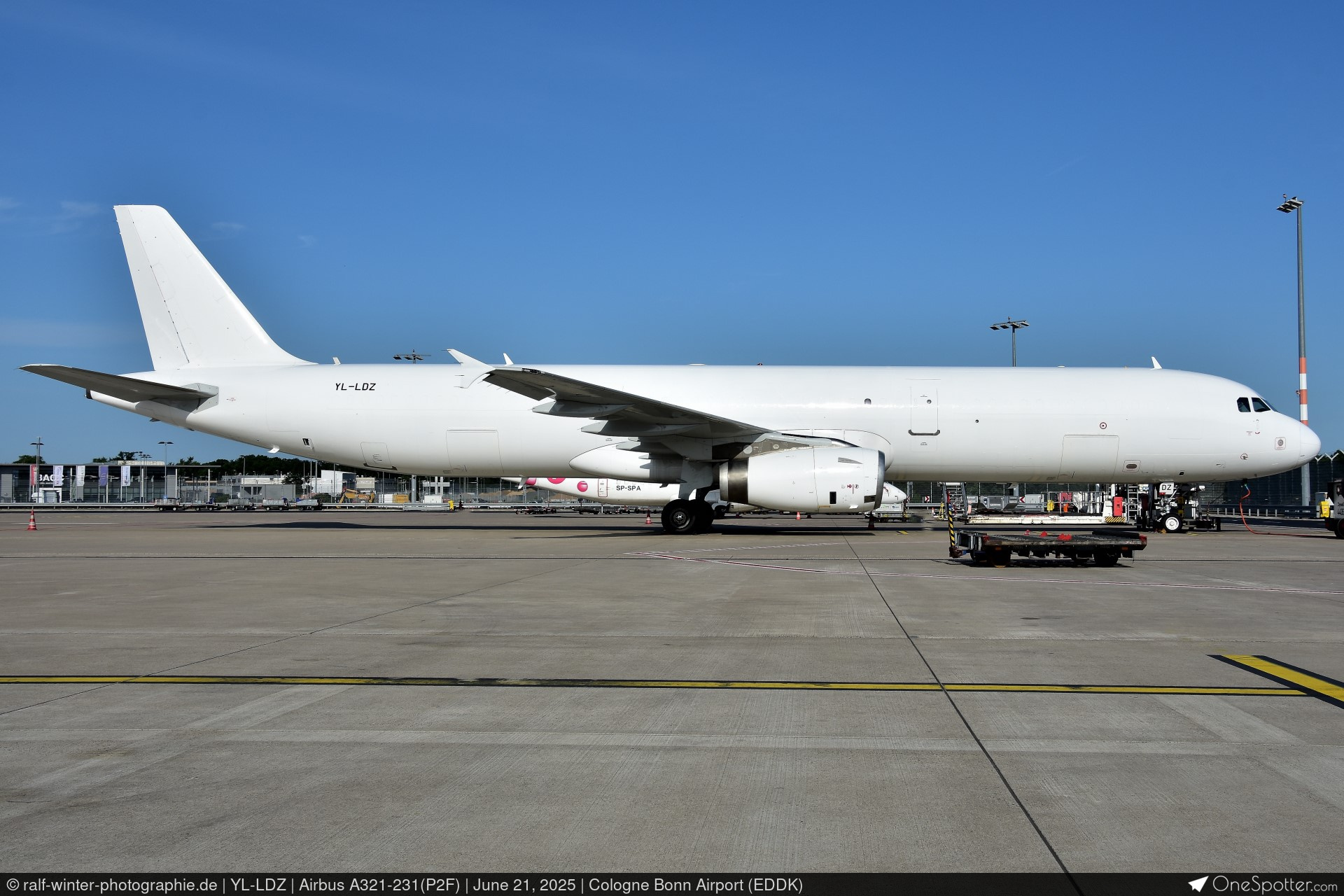 YL-LDZ SmartLynx Airbus A321-231(P2F), MSN 974 | OneSpotter.com