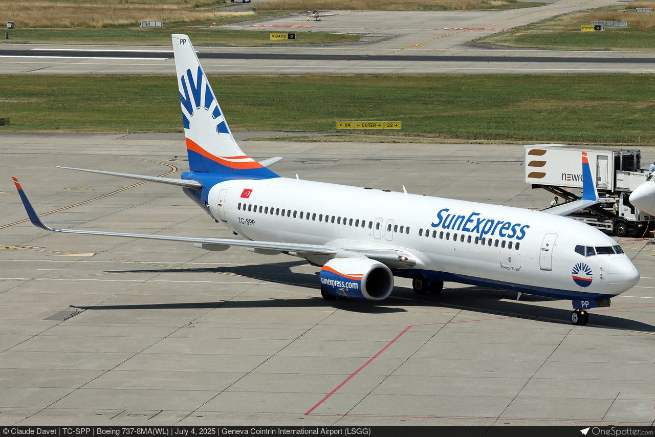 TC-SPP SunExpress Boeing 737-8MA(WL), MSN 43662 | OneSpotter.com